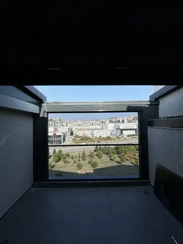 Giyotin cam balkon, geniş açıklık
