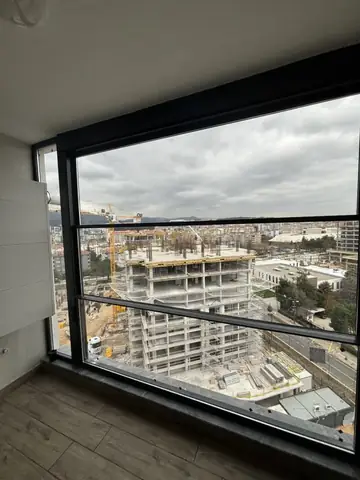 Bursa'da geniş pencere tipi giyotin cam