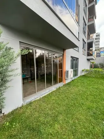 Bursa'da zemin kat bahçeye bakan ısıcam balkon
