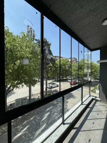 Katlanır Cam Balkonun Avantajları ve Dezavantajları: Dürüst Bir Değerlendirme - BalkonArt uygulama örneği